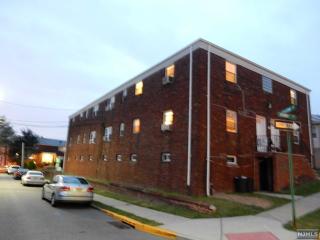 95 Hamilton Ave, Fairview, NJ 07022-2095