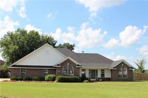 2474 Rockburn Ave, Springdale AR  72764-5875 exterior