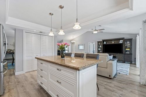 17335 Lake Park Rd, Boca Raton FL 33487-1166 exterior