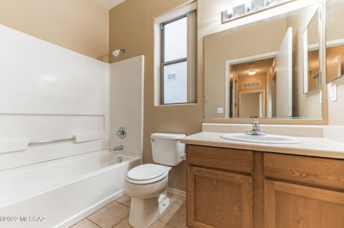 3538 Drexel Manor Stra, Tucson AZ  85706-1985 exterior