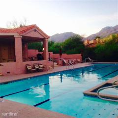 5250 Adobe Cir, Tucson AZ  85750-6411 exterior