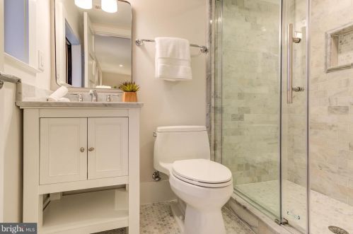 3025 Dent Pl, Washington DC 20007-2916 exterior