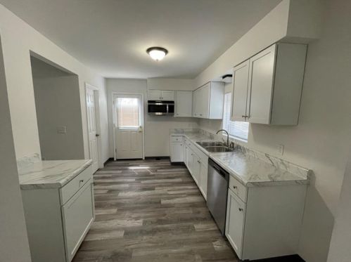 484 Randolph St, Meadville PA 16335-2225 exterior