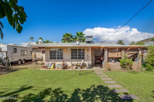 2045 Cholla St, Phoenix AZ 85029-3820 exterior