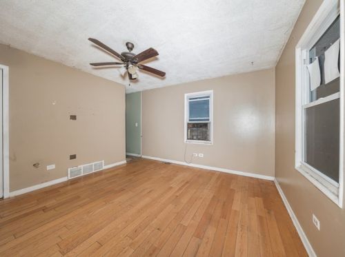 1320 Lorraine Pl, Waukegan IL exterior