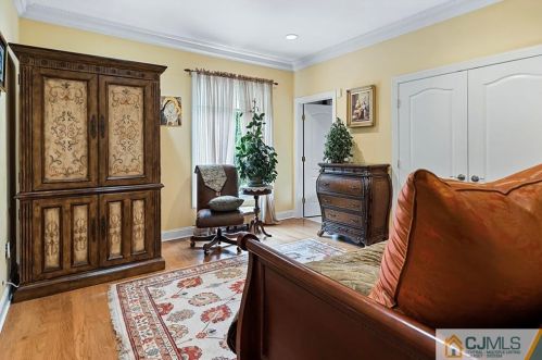 21 Southfield Rd, Edison NJ 08820-3141 exterior