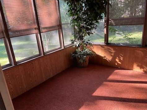 1051 Short St, Grand Rapids MI 49503-1944 exterior