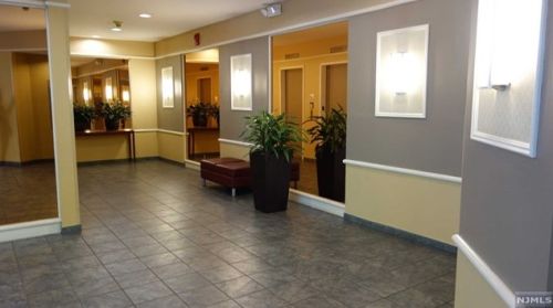 100 Grand Cove Way, Edgewater NJ  07020-7217 exterior