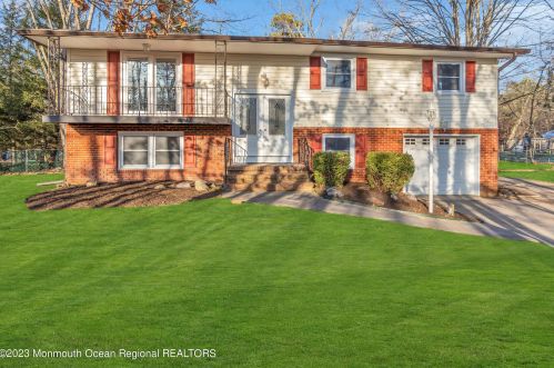 569 Frank Applegate Rd, Jackson Twp, NJ 08527-4222