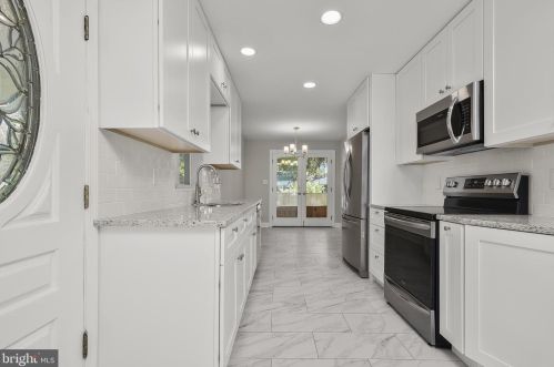 113 Monument St, Rockville MD 20850-2836 exterior