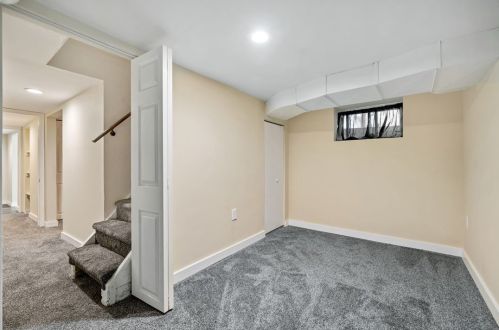 13 Vilsack St, Pittsburgh PA 15223-1734 exterior