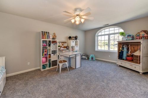 3390 Beatty Dr, Folsom CA 95762-7000 exterior