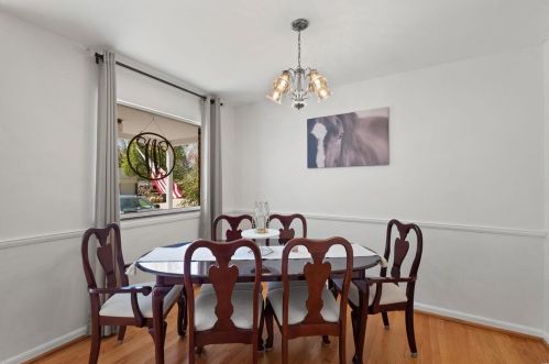 9533 Ldg Pole Ln, Saint Louis MO 63126-2162 exterior