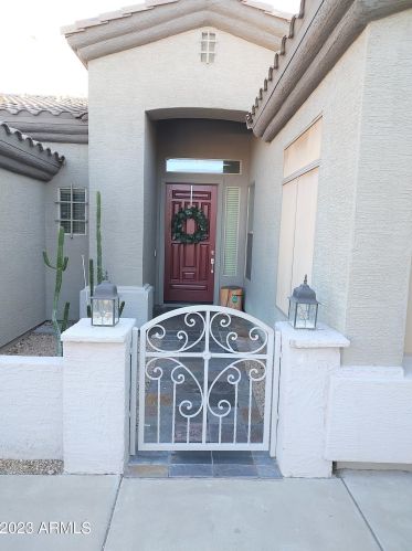 35826 33rd Ln, Phoenix AZ  85086-4201 exterior