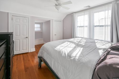 61 21 St, Huntington Station NY 11746-3259 exterior