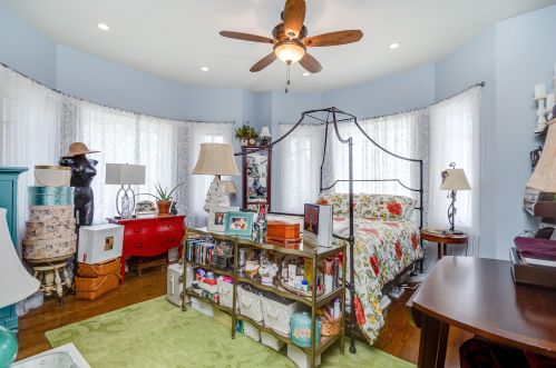 5330 Winnemac Ave, Chicago IL 60706-3407 exterior