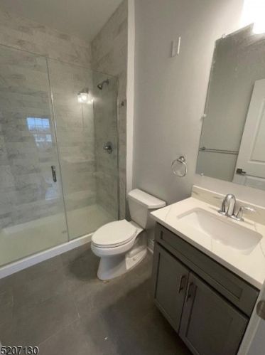 226 Morris Ave, Springfield NJ  07081-1211 exterior