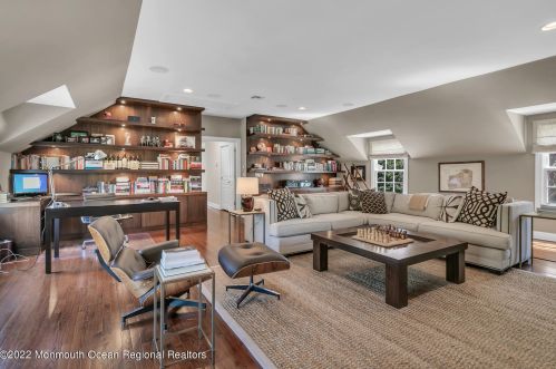 4 Tuxedo Rd, Locust NJ 07760-1825 exterior