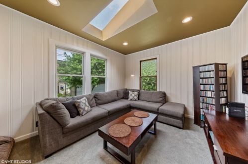 3934 Dakin St, Chicago IL 60641-2521 exterior