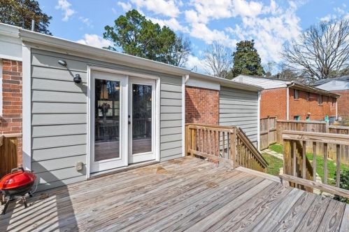 2930 Eleanor Ter, Atlanta GA  30318-6014 exterior