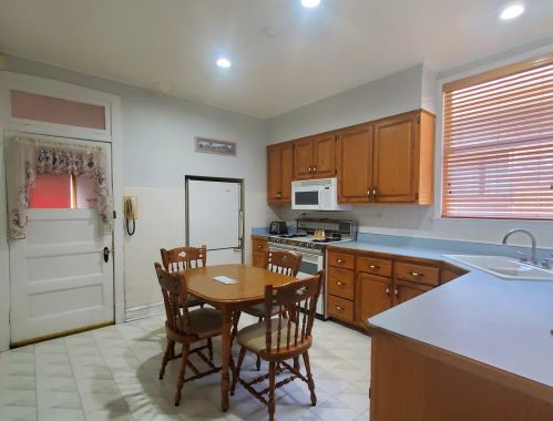 2930 Kilpatrick Ave, Chicago IL 60652-2025 exterior