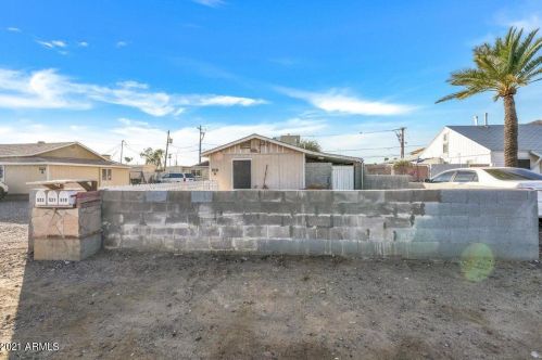 521 Carol Ave, Phoenix AZ 85021-2071 exterior