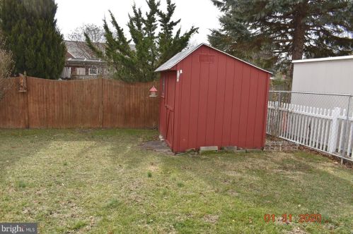 471 Grant Dr, Hanover PA 17331-1431 exterior