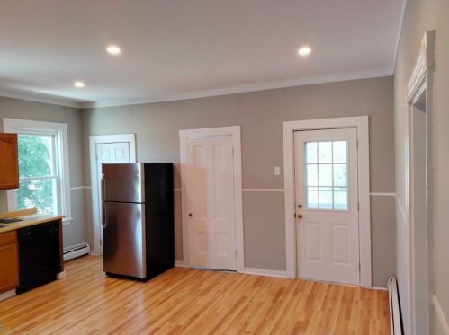 14 Prospect St, Newton, MA 02465-2215