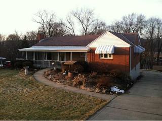 290 Coraopolis Rd, Moon Twp PA  15108-4006 exterior