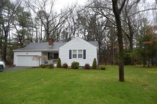 25 Tedford Dr, Springfield, MA 01106-3313
