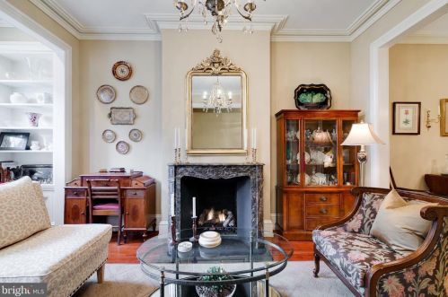 417 Carlisle St, Philadelphia, PA 19146-1615