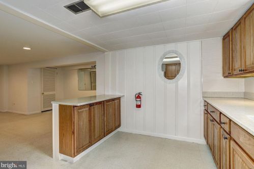 5030 Avoca Ave, Ellicott MD 21043-6615 exterior