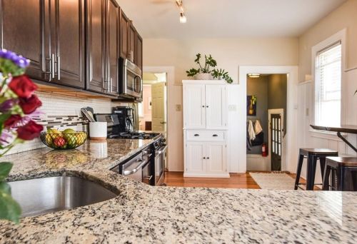 337 Jastram St, Providence RI 02908-4207 exterior