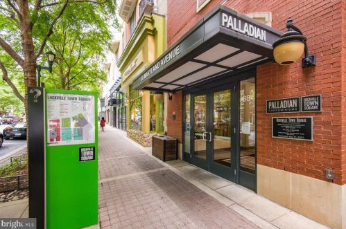 1111 Fallsmead Way, Rockville MD 20854-5549 exterior