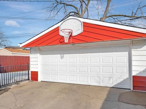 7921 Kostner Ave, Chicago IL 60652-3543 exterior