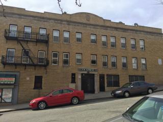 2 Alpine St, Newark NJ  07108-1604 exterior