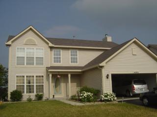 4095 Heinz Dr, Aurora IL  60504-5368 exterior