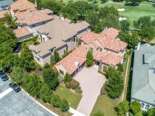 4512 Byron Cir, Irving TX  75038-6325 exterior