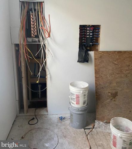 2406 29th St, Philadelphia PA  19132-3021 exterior