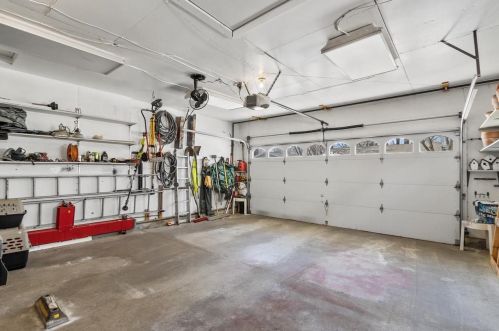 1605 Tarragon Dr, Madison WI  53716-1858 exterior