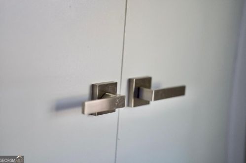 2050 Forrest Park Rd, Atlanta GA 30315-8637 exterior