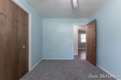 1305 Poulson Rd, Meskegon MI 49445-2532 exterior