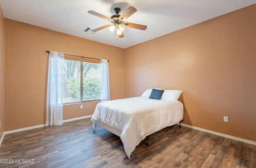 7675 Majestic Palm Ln, Tucson AZ 85756-6112 exterior