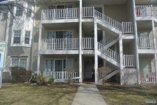 364 Cottonwood Way, Mahwah NJ  07430-2080 exterior