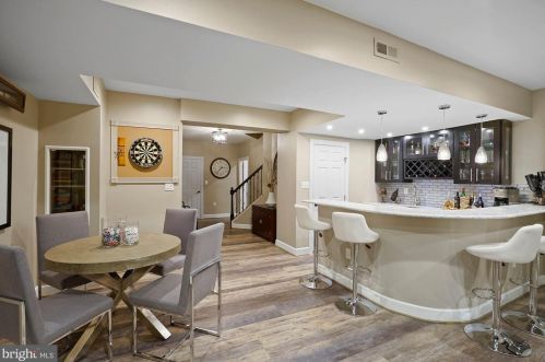 624 Live Oak Dr, Mc Lean VA 22101-1563 exterior