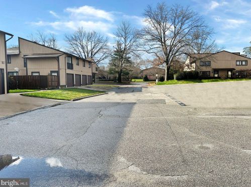 566 Glen Ct, Glen Burnie, MD 21061-4733