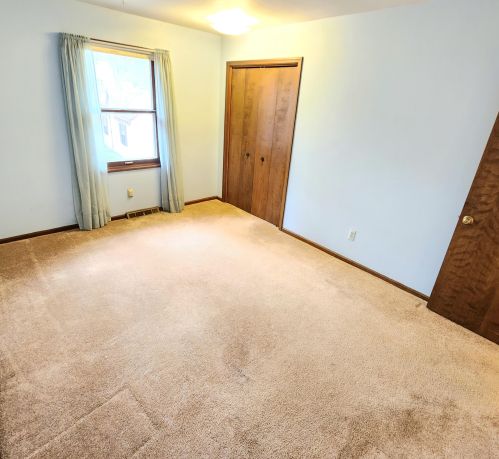 4703 Chalet Ln, Wyoming MI  49519-4912 exterior