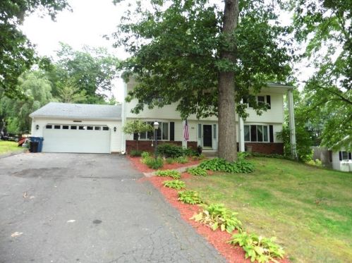 33 Virginia Ave, West Springfield, MA 01089-2250