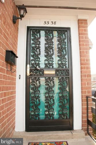 5538 Chillum Pl, Washington DC  20011-6203 exterior