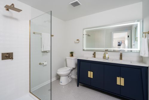 229 Bergen Dr, Milwaukee WI  53217-2308 exterior